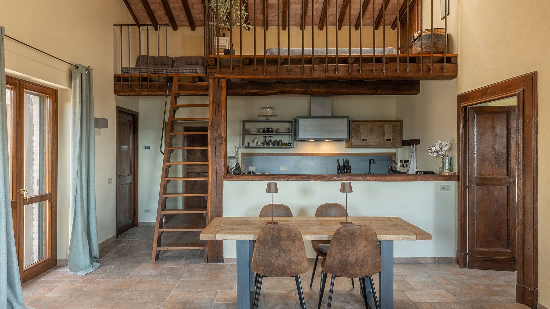 Cottage Olivi with kitchen and dining table